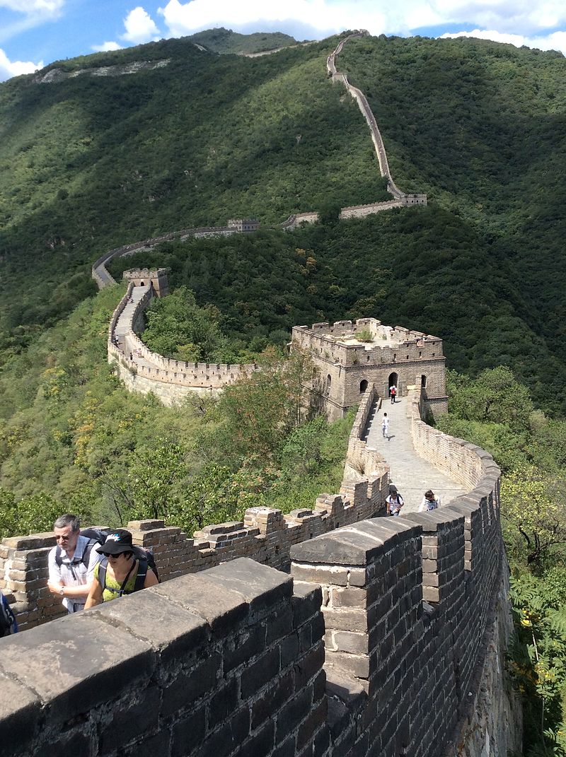 De Chinese muur vanuit één van de toren's. - foto: Aspiringshortlot